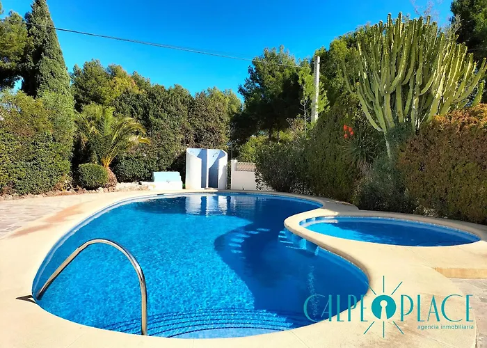 Shangrilla Con Piscina Comunitaria Feriehus