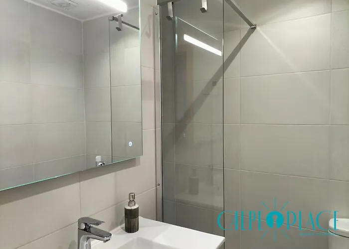 Shangrilla Con Piscina Comunitaria Feriehus *