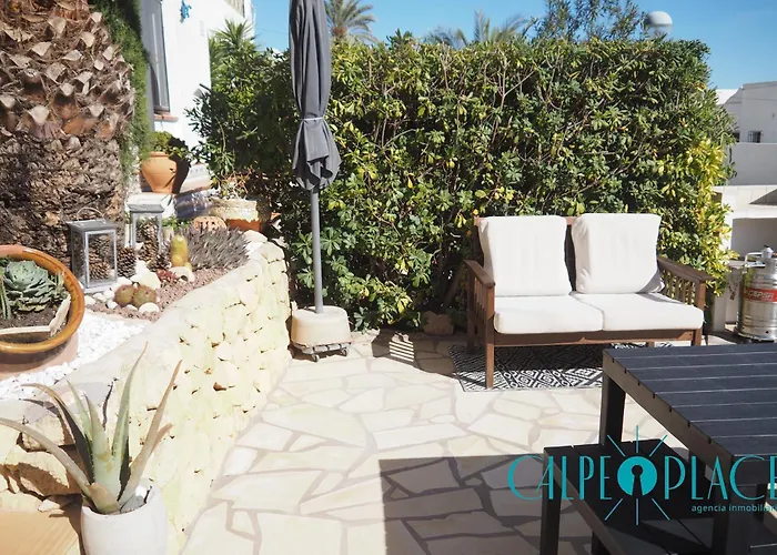 Shangrilla Con Piscina Comunitaria Feriehus